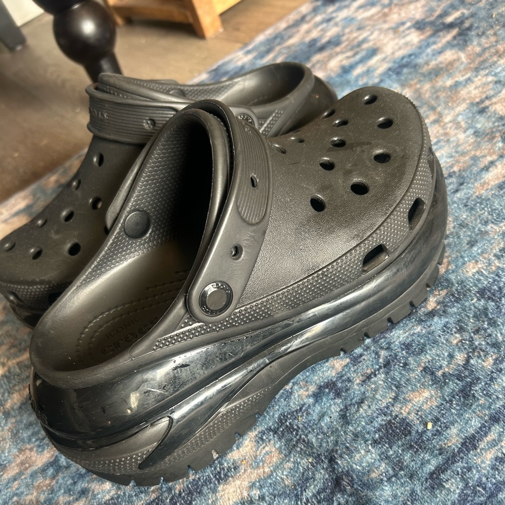 CROCS Women’s Megacrush Black Platform